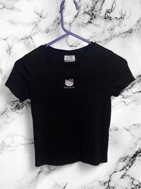 🐱 Hello Kitty - Black, Ribbed “Baby Tee”🐱
